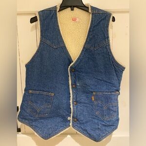 Vintage Unisex Shearling Lined Levi’s Denim Jean Vest Sz L